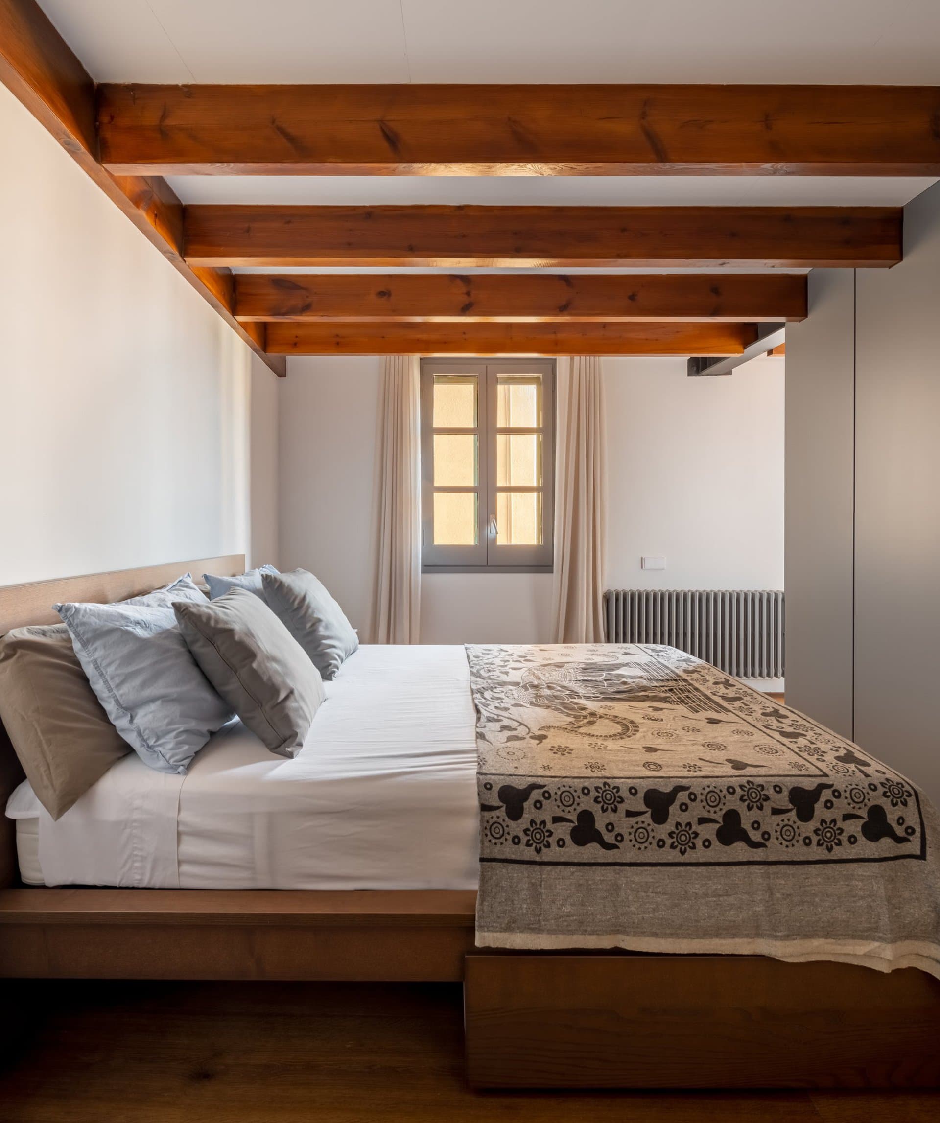 CORTINES — 5