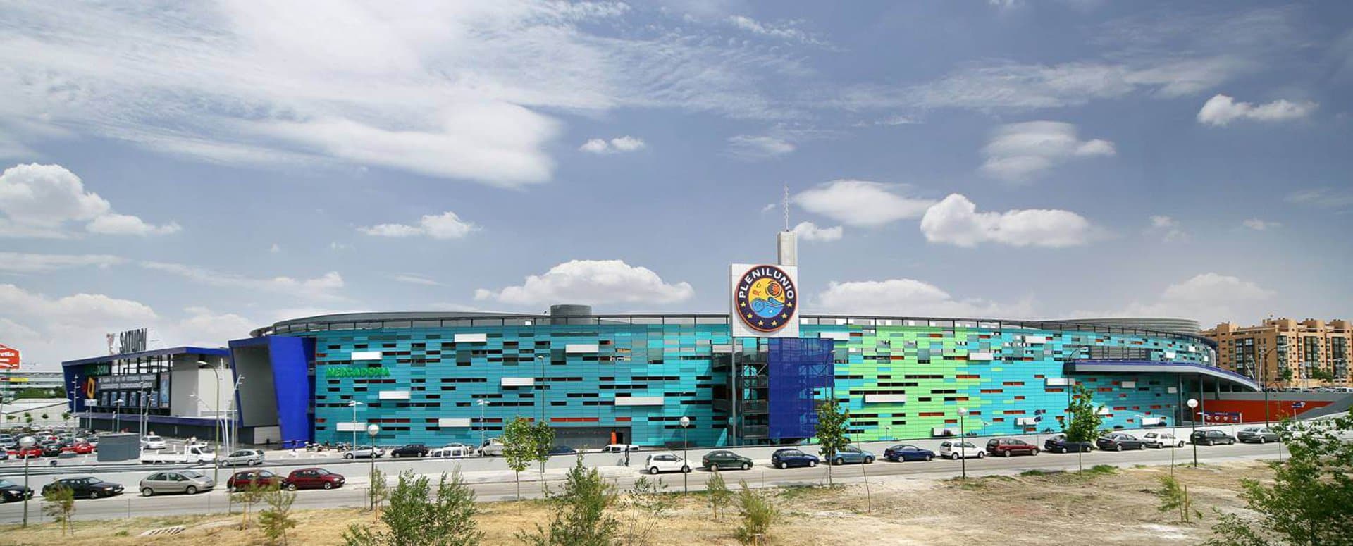 CENTRO COMERCIAL PLENILUNIO — 2