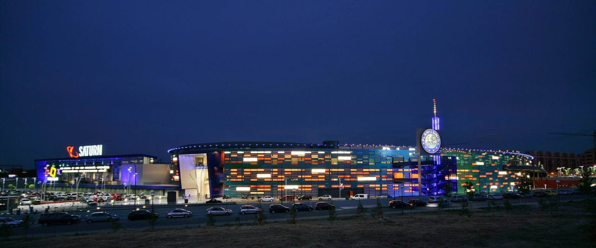 CENTRO COMERCIAL PLENILUNIO — 3