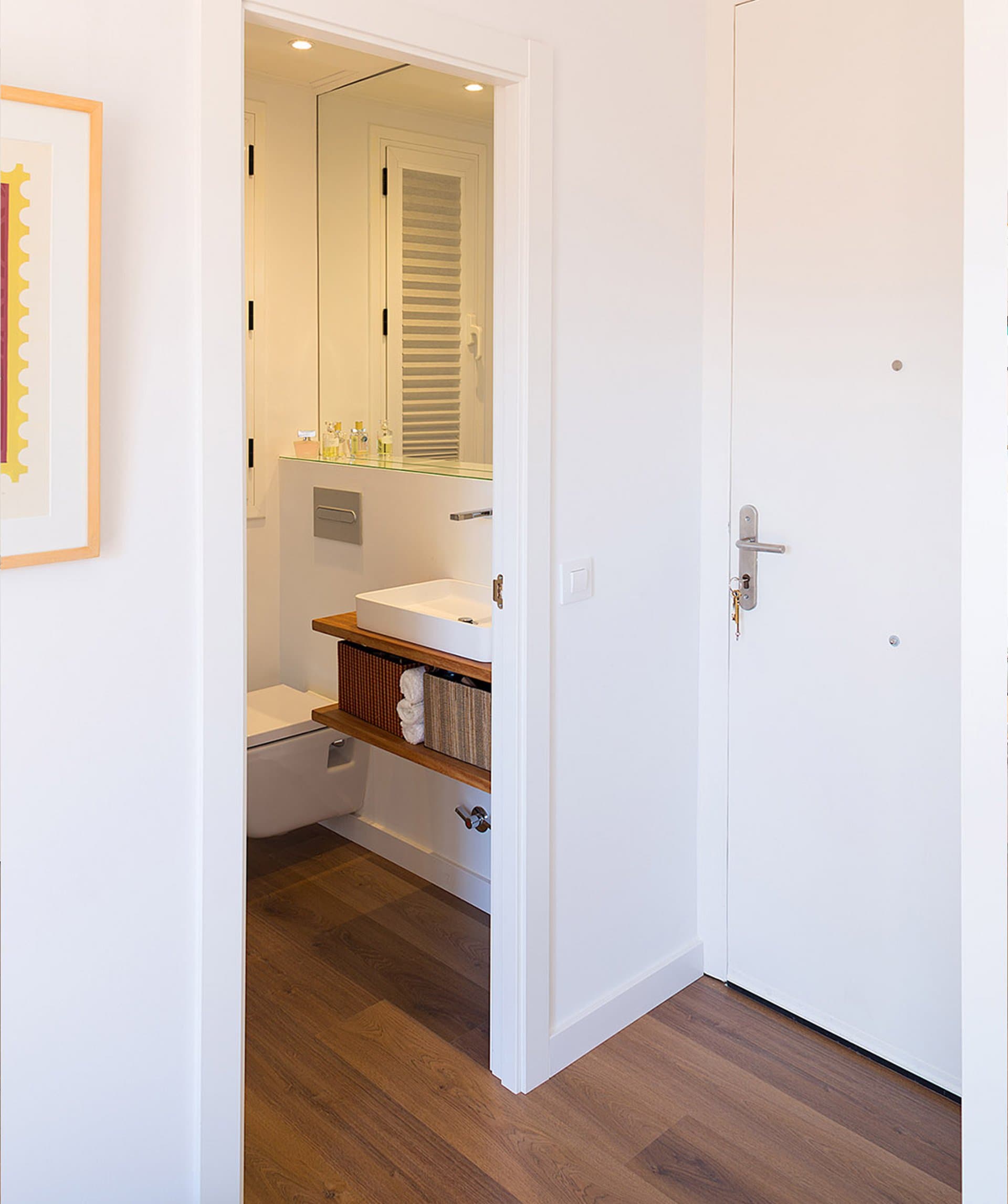 CASA BORN — 4