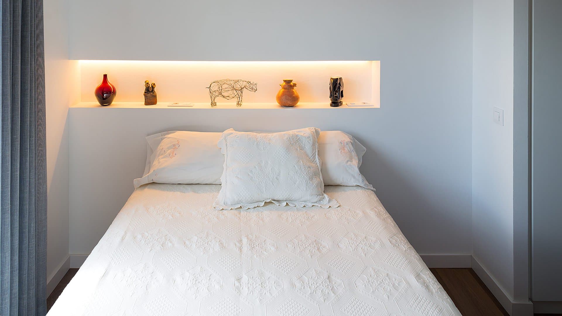 CASA BORN — 6